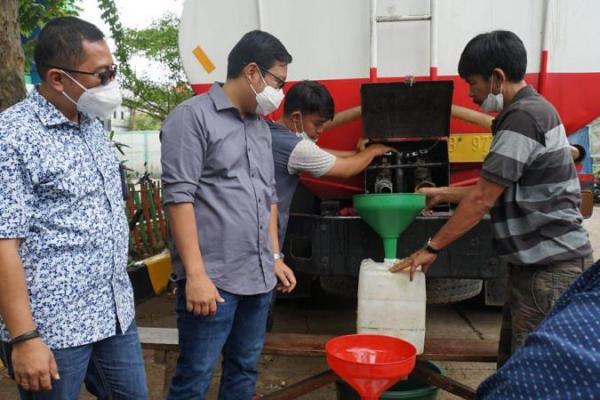 Jaga Ekosistem Rantai Pasok Pangan, ID Food Distribusikan Minyak Goreng Curah