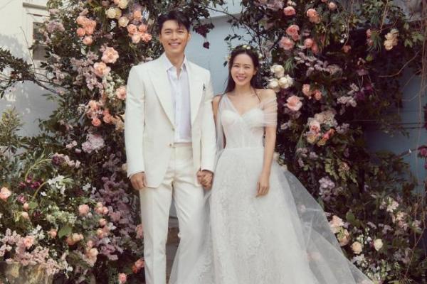 Pasangan Pemeran Serial "Crash Landing on You" Hyun Bin dan Son Ye-jin Telah Resmi Menikah