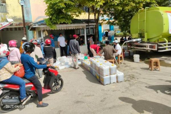 ID FOOD Terus Berkomitmen Distribusikan Minyak Goreng Melalui Pasar Rakyat