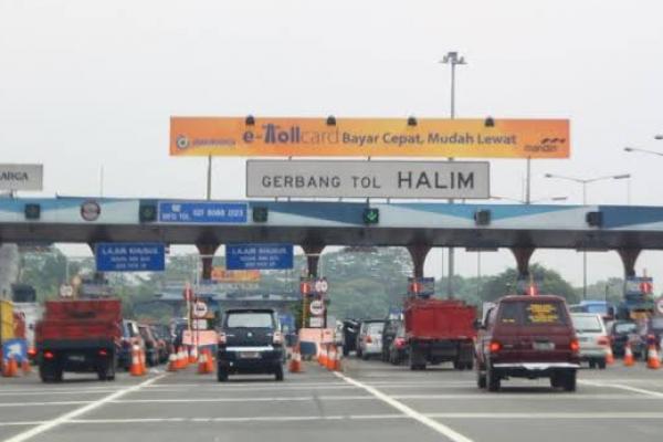 Gerbang Tol Halim Akan Jadi Titik Macet Utama Puncak Arus Balik