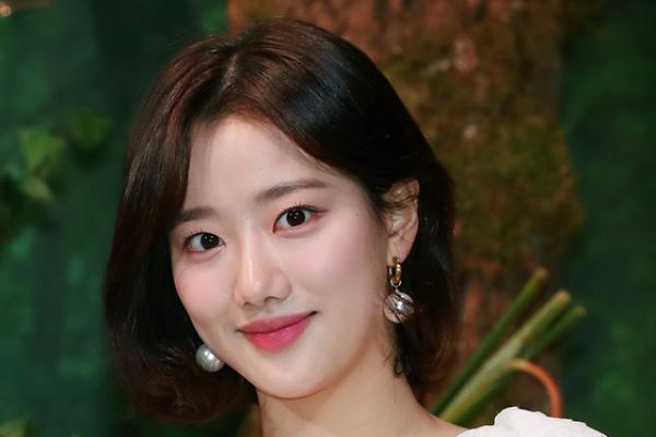 Banting Stir Jadi Aktor, Lee Na-eun Eks April Gabung dengan Namoo Actors