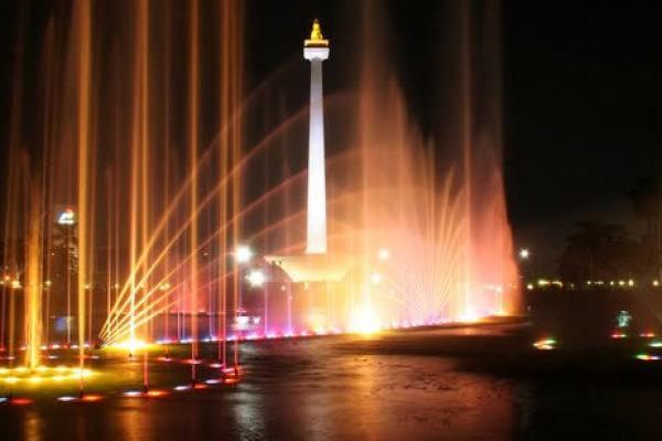 Yuk Lewatkan Malam Tahun Baru Di Monas Ada Air Mancur Menari