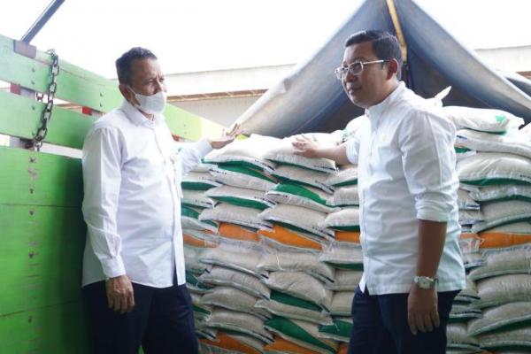 Gabah dan Beras Petani Dalam Negeri Prioritas Utama Pengisian CBP