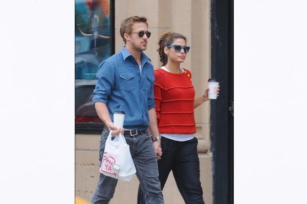 Ryan Gosling Dapat Tips dari Eva Mendes dan Dua Putrinya untuk Penampilan Epiknya di Oscar 2024